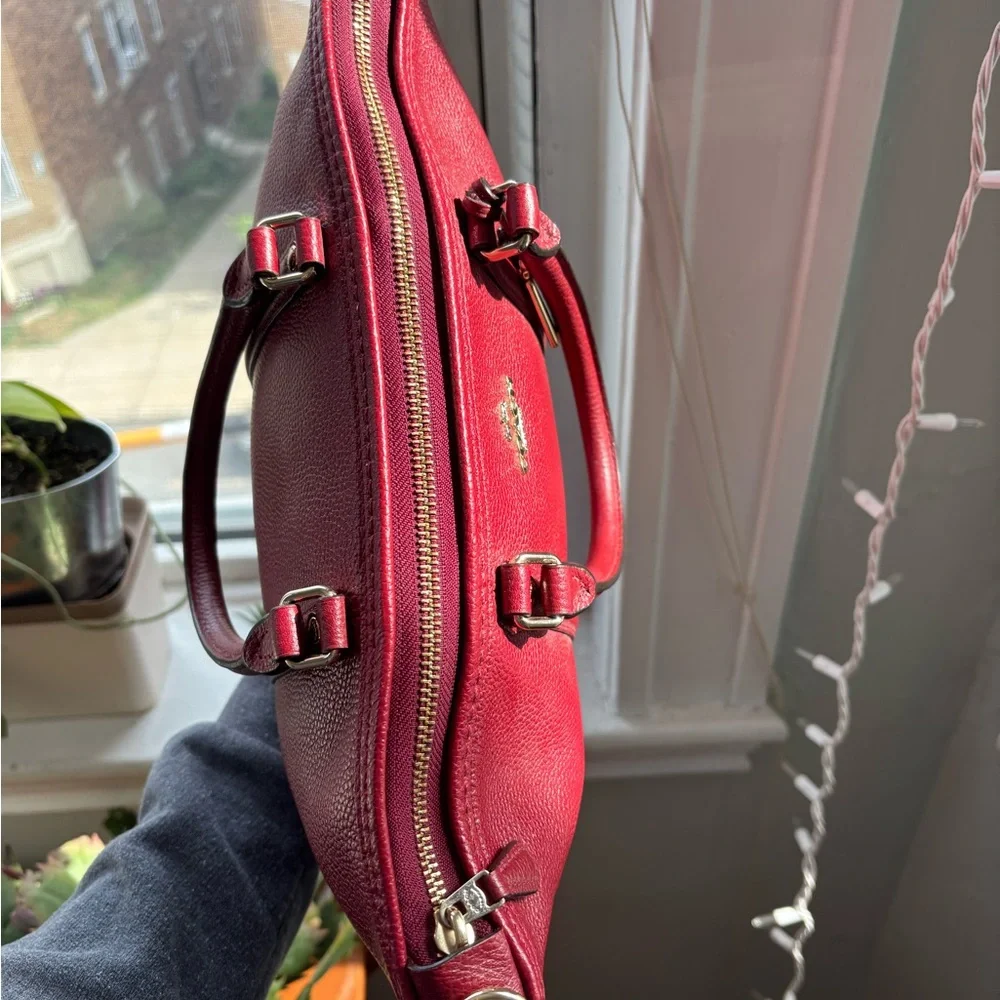 Beautiful Like-New Red Coach Purse With Crossbody Strap Pebble Leather Handbag - Picture 9 of 12